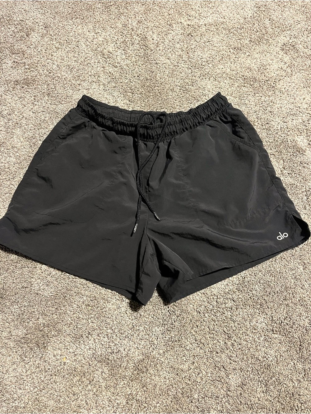 Alo Women’s Black Knit Athletic Shorts Drawstring Elastic Waist Pockets Medium